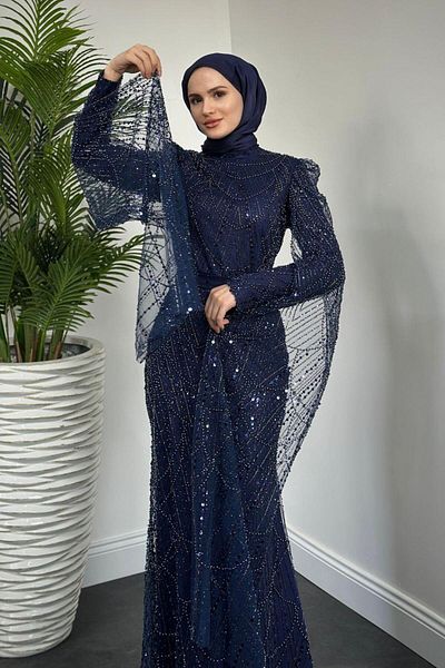 MERVEN AKYÜZ Βραδινό φόρεμα Brunella Cape Stone Κεντημένο Μοντέλο Ψαριού Navy Blue