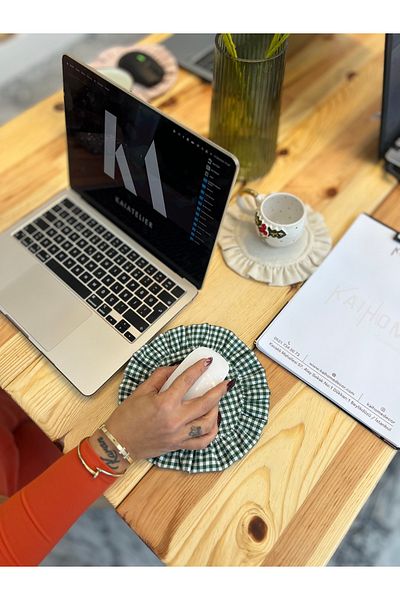 KaiHome كتان موسي أخضر - أسفل الزجاج مع مربعات وكشكشة