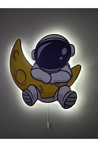 UViolets Dekoratif Ahşap Baskılı Aya Tutunan Astronot Çocuk Odası Gece Lambası 32*32