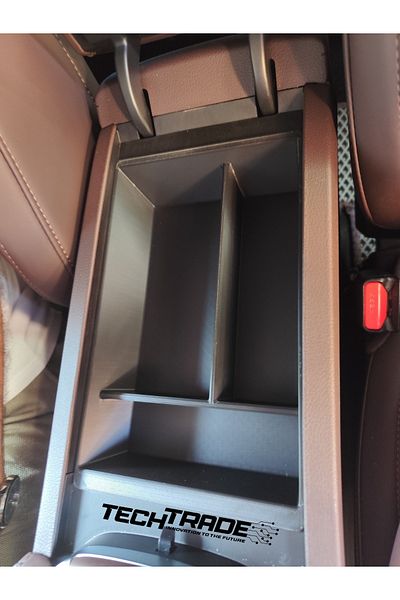 Tech Trade Chery Tiggo 7 Pro Max Black Armrest Organizer - 3 Compartments