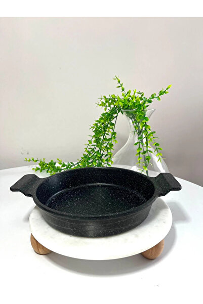 YzHome Set of 3 Black Cast Iron Saucepan Cookware