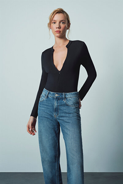 Wear Three Points Flexible Slim Fit Black Body - Adjustable Low Cut and Hidde...