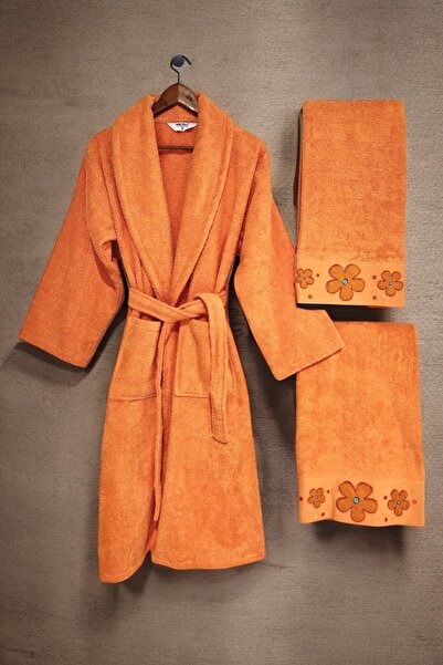 Minteks Sevgililer Günü Özel: Romantik Hatıralar Kadın 3'lü Banyo Havlusu ve Bornoz Seti (Vintage Seri)