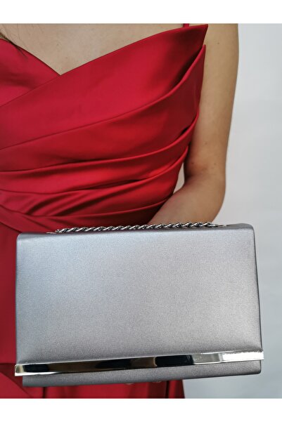 NAZART Rochie de seara argintie din stofa, pochette pentru dama