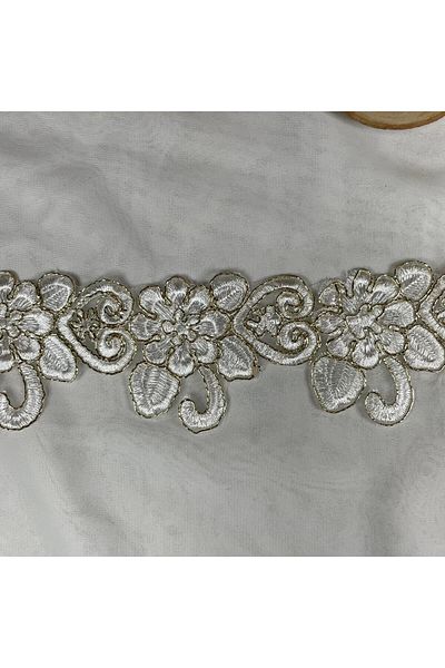 Bukle İplik Flower and Heart Patterned Gold Gilding Detailed Guipure Decorative Strip (6.5 cm Width) - 1 Meter