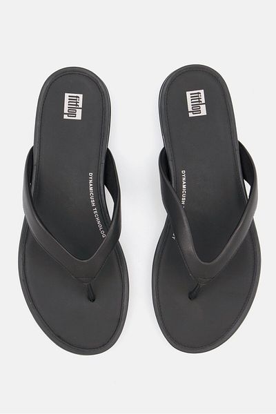 Fitflop شبشب نسائي سهل الارتداء بشعار العلامة التجارية، أسود