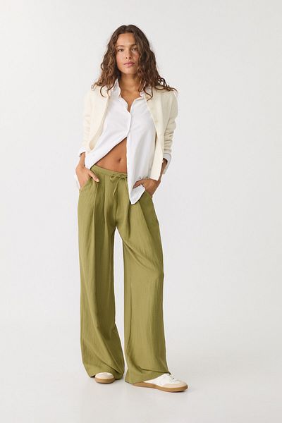 Stradivarius Flowing textured trousers with darts