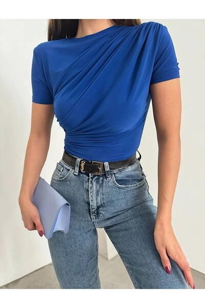 peri tower بلوزة نسائية بأكمام قصيرة ورقبة دائرية وخصر برباط من القماش الرملي