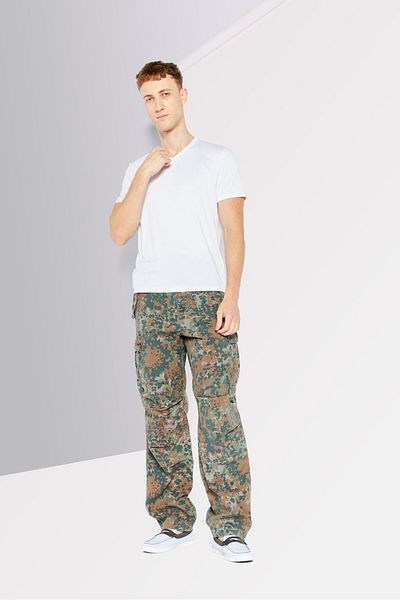 Diesel Men Regular Fit Camouflage Cargo Pants, Olive