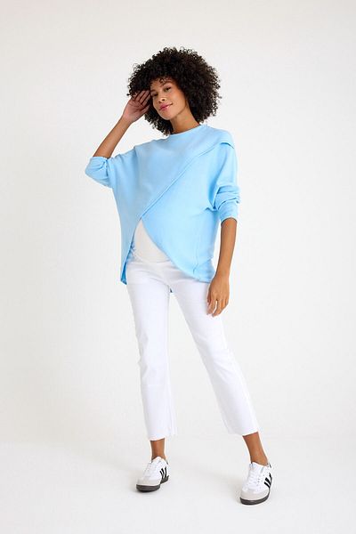 Accouchee Breastfeeding and Post-Sweater Sweater