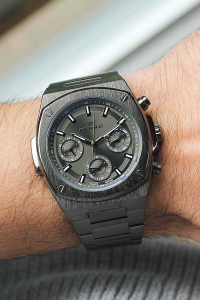 FERRO Fm11555V Men's Watch with Steel Band