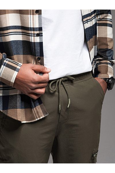 OMBRE Ανδρικό παντελόνι jogger με cargo τσέπες και στάμπα - σκούρο λαδί V5 OM-PAJO-0200 XL