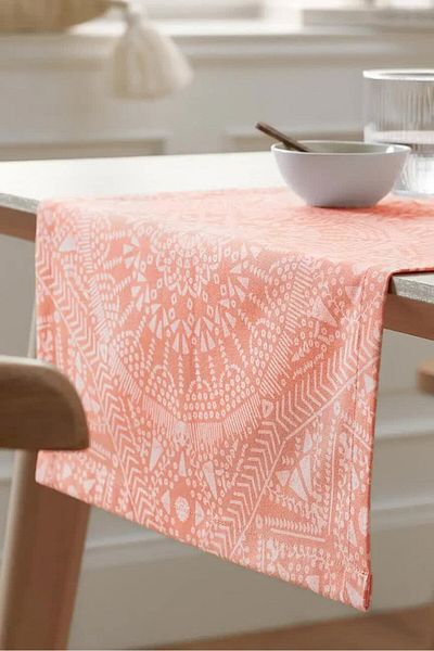 Tchibo Table Runner 40 H X 180 L Cm, Apricot