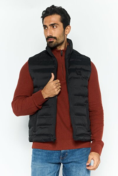 Michael Kors Men Quilted Puffer Jacket Vest, Black
