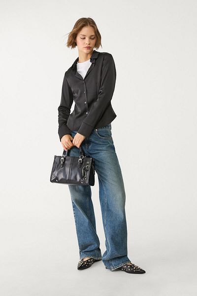 Stradivarius Fitted satin Tshirt