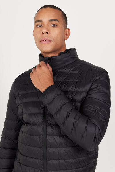 AC&Co / Altınyıldız Classics Erkek Siyah Standart Fit Normal Kesim Dik Yaka Mont