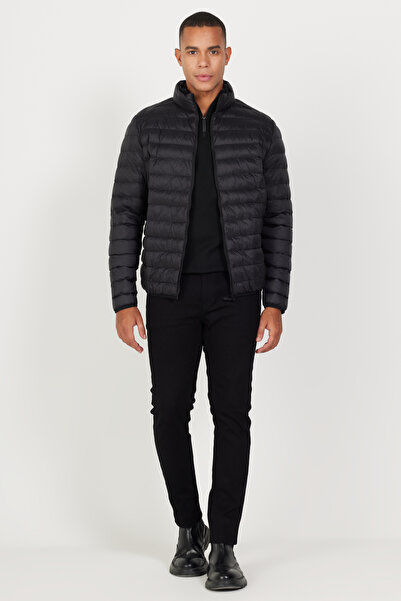 AC&Co / Altınyıldız Classics Erkek Siyah Standart Fit Normal Kesim Dik Yaka Mont