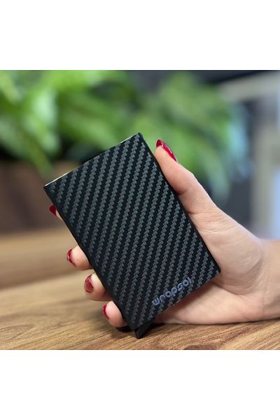 Wrapsol Μαύρο μοτίβο άνθρακα - Θήκη πιστωτικής κάρτας αλουμινίου με μηχανισμό και προστασία RFID