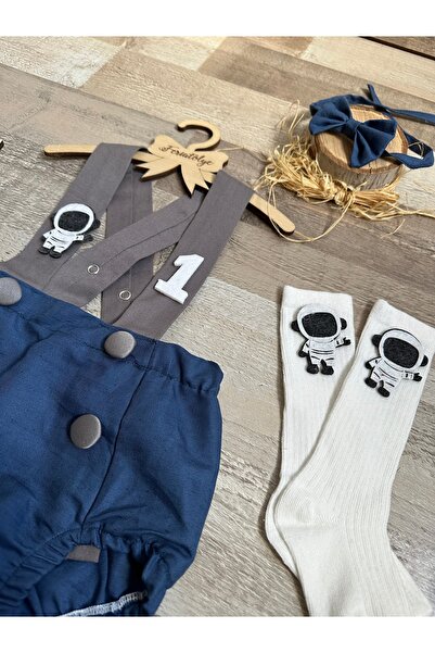 Feriatolye Space Concept - Birthday Romper with Astronaut Figure