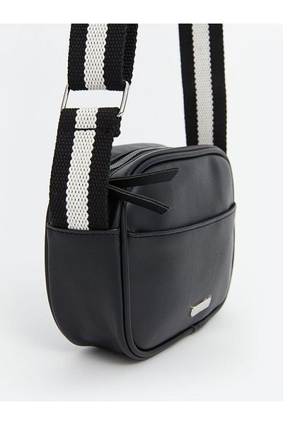 LC Waikiki LCW ACCESSORIES Δερμάτινη εμφάνιση Γυναικεία Τσάντα ώμου