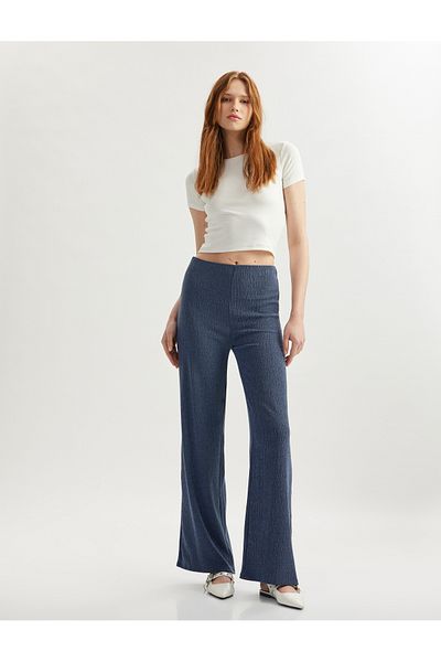 Koton Bequeme, strukturierte, drapierte Hose mit weitem Bein