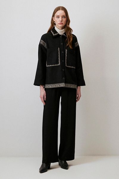 Touché Privé Short Bucket Shirt with Embroidery Detail