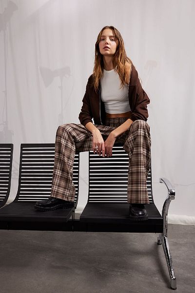 DeFacto Coool Straight Fit karierte Hose mit normaler Taille E7752AX25SP
