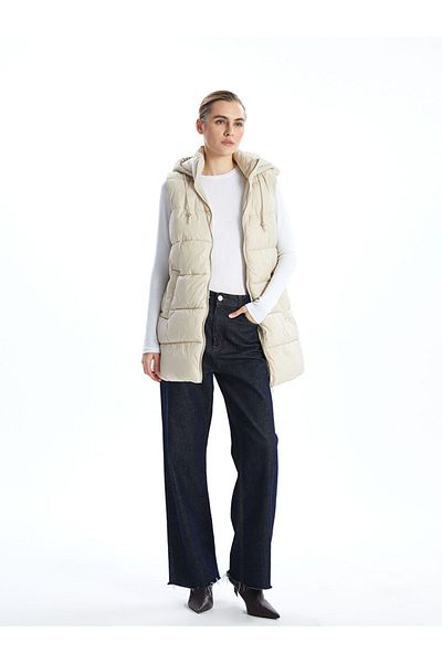 LC Waikiki Hooded Women's Puffer Vest