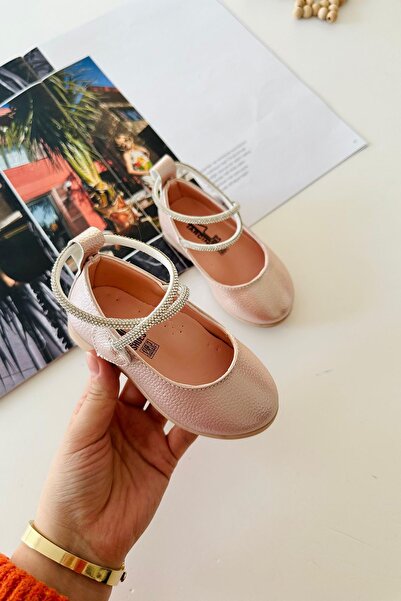 Minigimin Cicileri حذاء باليرينا لتقويم العظام للفتيات الصغيرات مع تفاصيل قلب...