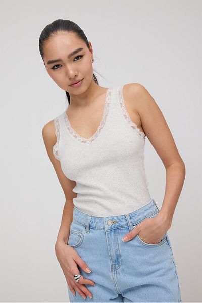 Addax V-Neck Undershirt with Lace Collar A1603