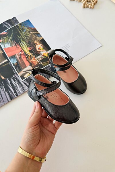 Minigimin Cicileri Miniğimin Cicileri Kalp Detaylı Cırtlı Kız Çocuk Ortopedik Babet - Siyah