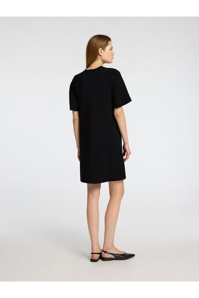 Selected Femme Kleid mit V-Ausschnitt Kurzes