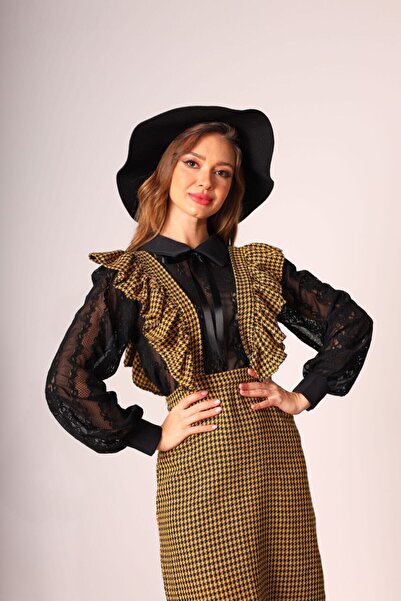 KÜÇÜĞÜM BUTİK Bluză neagră din dantelă cu guler