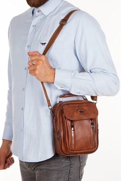Newish Polo Men's Crossbody Hand and Shoulder Bag with Phone Compartment