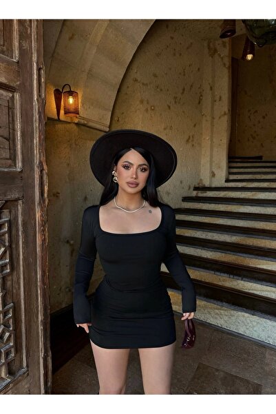 kırmızı butiks Μαύρο φόρεμα κατάδυσης με τετράγωνο γιακά