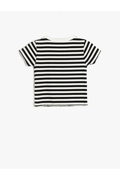 Koton Tricou crop cu mânecă scurtă, cu decolteu, în dungi, sezon nou