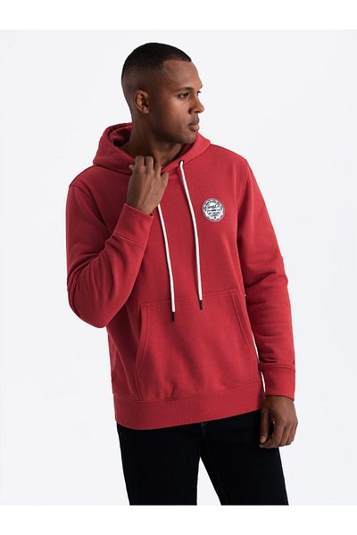 OMBRE Men's kangaroo sweatshirt with hood and college style patch - red V1 OM-SSNZ-0144 L