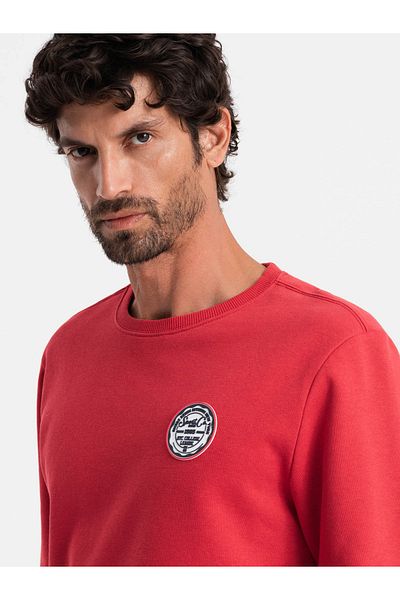 OMBRE Men's non-stretch sweatshirt with college style patch - red V1 OM-SSNZ-0134 XL