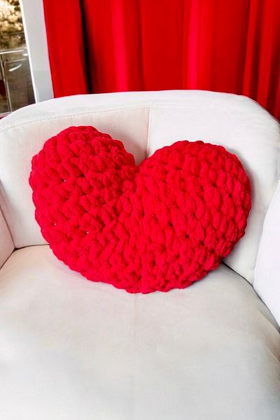DVOYAGE Heart Puffy Decorative Pillow(35X35 cm)