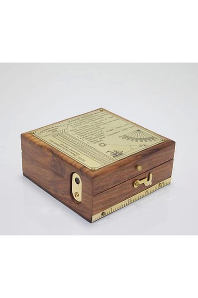Bare & Bold Brass Compass 3005