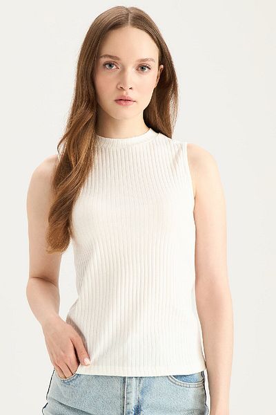 DeFacto Normale Passform, einfaches, gerades, geripptes, ärmelloses Camisole-T-Shirt E7568ax25sp