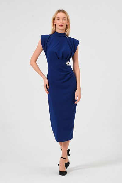 Moda Palmiss Γυναικείο φόρεμα Saks Blue Drape με λεπτομέρεια με επένδυση και λεπτομέρεια καρφίτσας