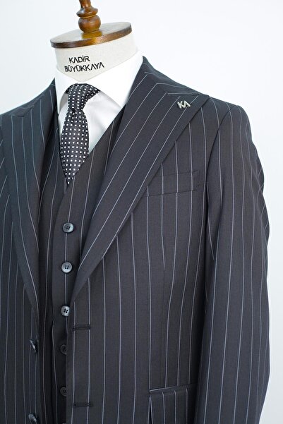 Kadir Büyükkaya Men's Suit - Wide Collar and Vest Detail - Kav1051W