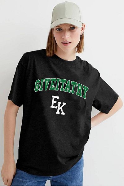 Madmext Dámské oversize tričko s černým potiskem Mg1318