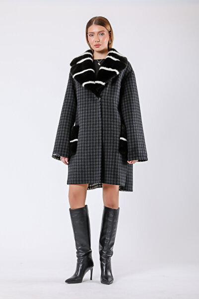 Leather Club Siyah Ekoseli Mink Kürk Aksesuarlı Alpaka Yün Kaban