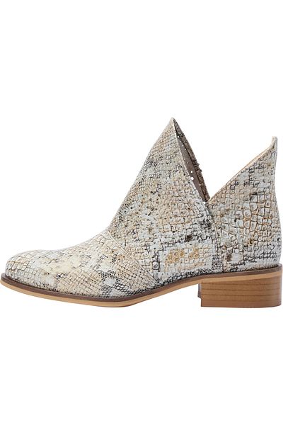 Izia Stiefelette
