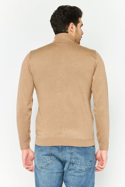 Sorbino Men Turtle Neck Long Sleeve Plain Sweater, Dark Beige