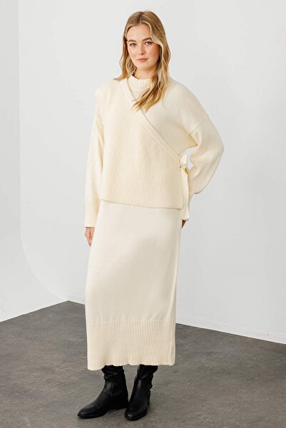 Hooopstore Πλεκτό φόρεμα σε κρεμ χρώμα