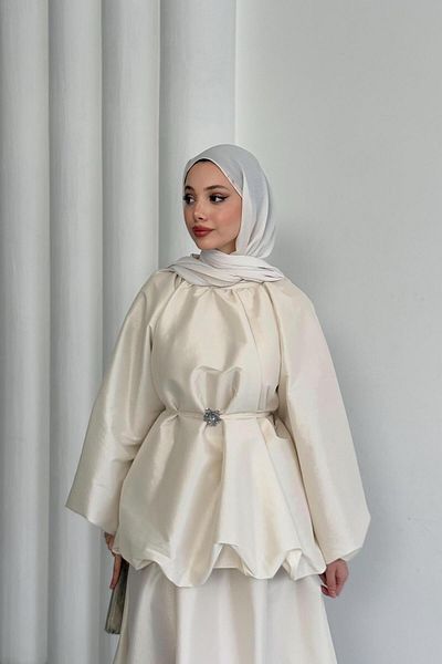 QUQA Cream Color Balloon Sleeves and Taffeta Skirt Suit Set