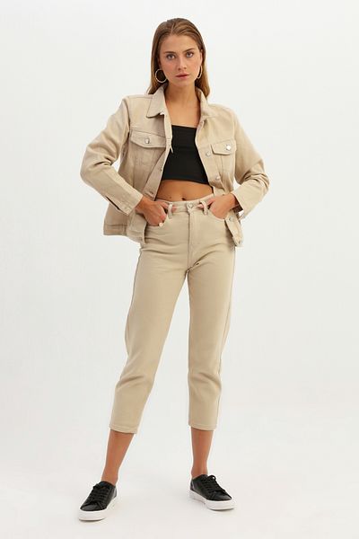 Quzu Beige Gabardine Mom Jean